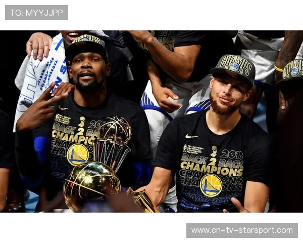 NBA远距离Logo三分震撼全场：每一次尖叫都是对篮球的热爱